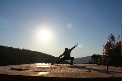 Qigong Retreats practice qigong